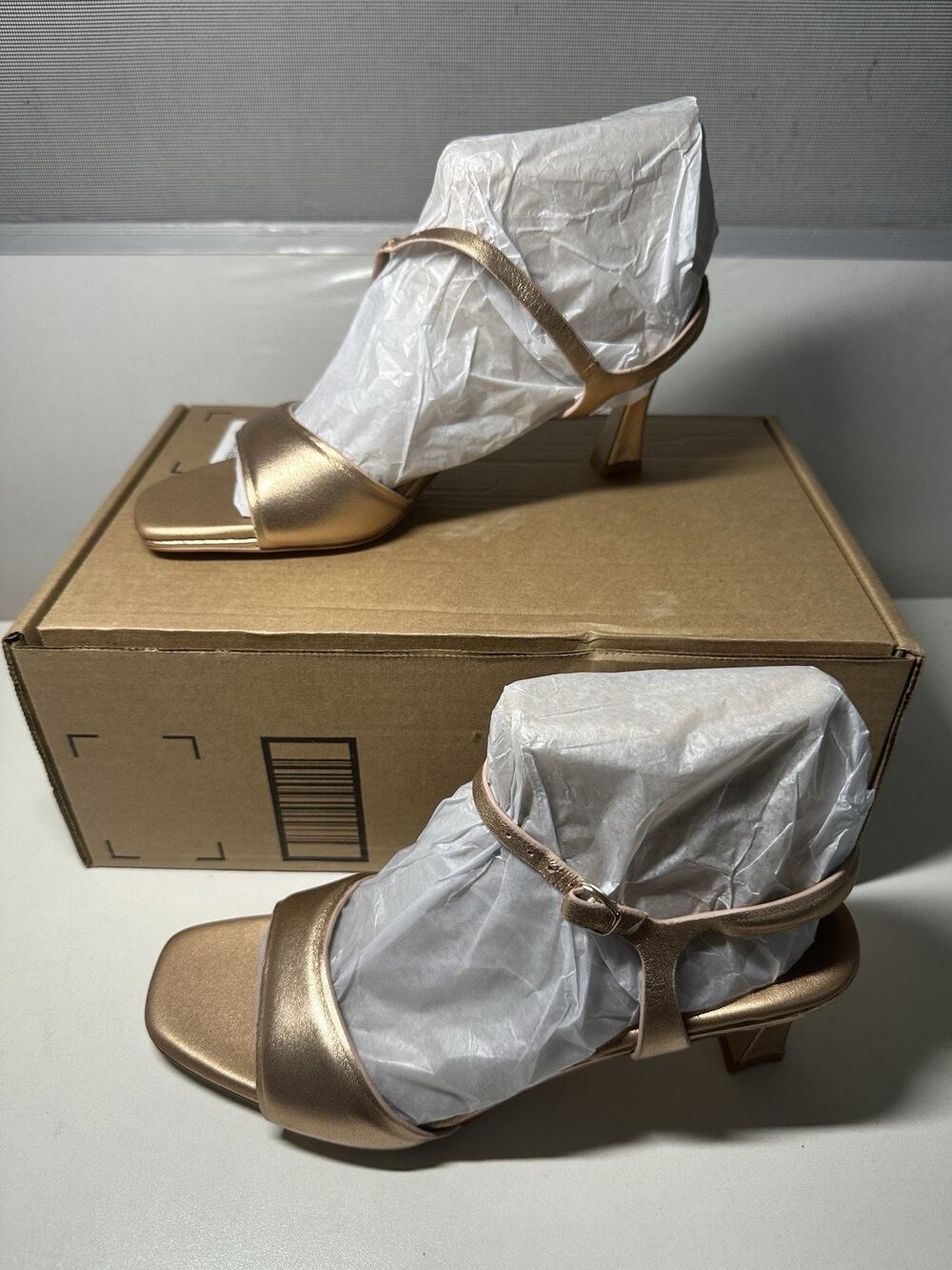 Naturalizer Women's Grace Ankle Straps Rose Gold Leather Sz 9 Medium